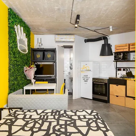 Chic, Stylish 1 Bedroom - Close To Sliema, Saint Julian's Apartment *
