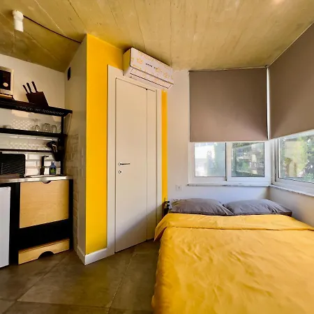 Apartment Chic, Stylish 1 Bedroom - Close To Sliema, Saint Julian's *