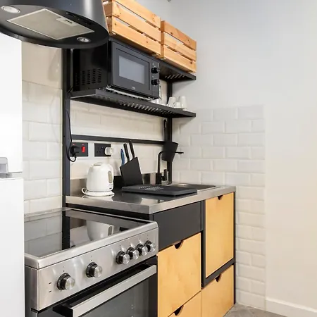 Chic, Stylish 1 Bedroom - Close To Sliema, Saint Julian's *