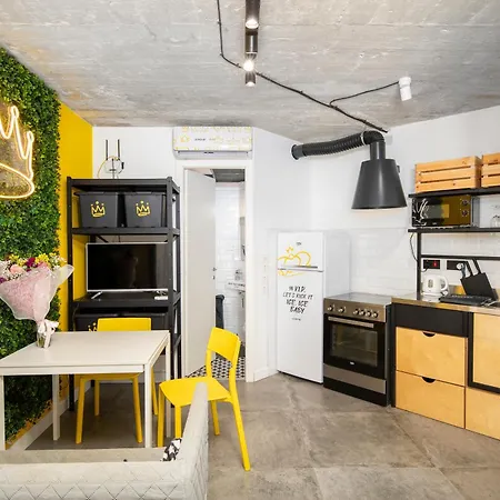 Chic, Stylish 1 Bedroom - Close To Sliema, Saint Julian's Apartment